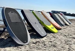 How Does a Surfboard Foil Enhance Your Ride?